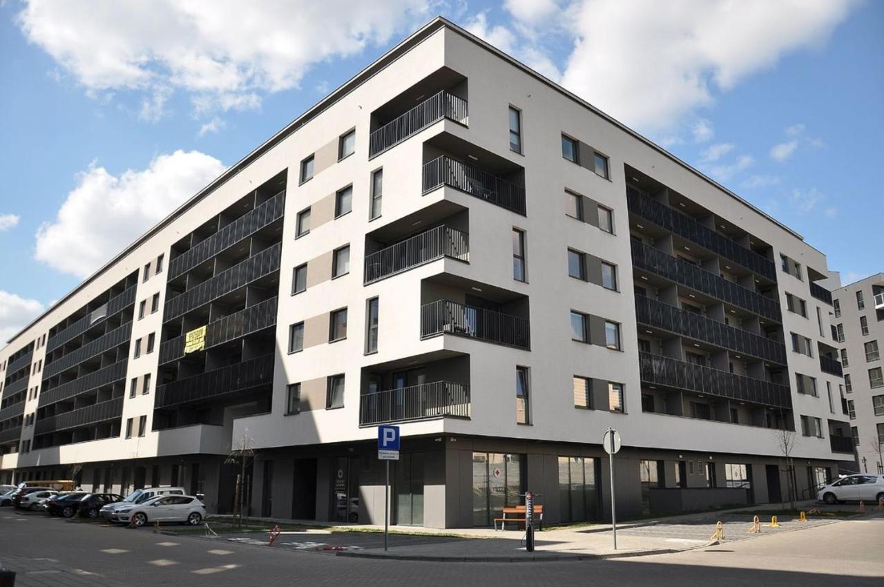 Q Apart Grand - Klimatyzowane 3 Pokojowe Apartamenty Przy Manufakturze Z Garazem Gratis, Fv Лодзь Экстерьер фото