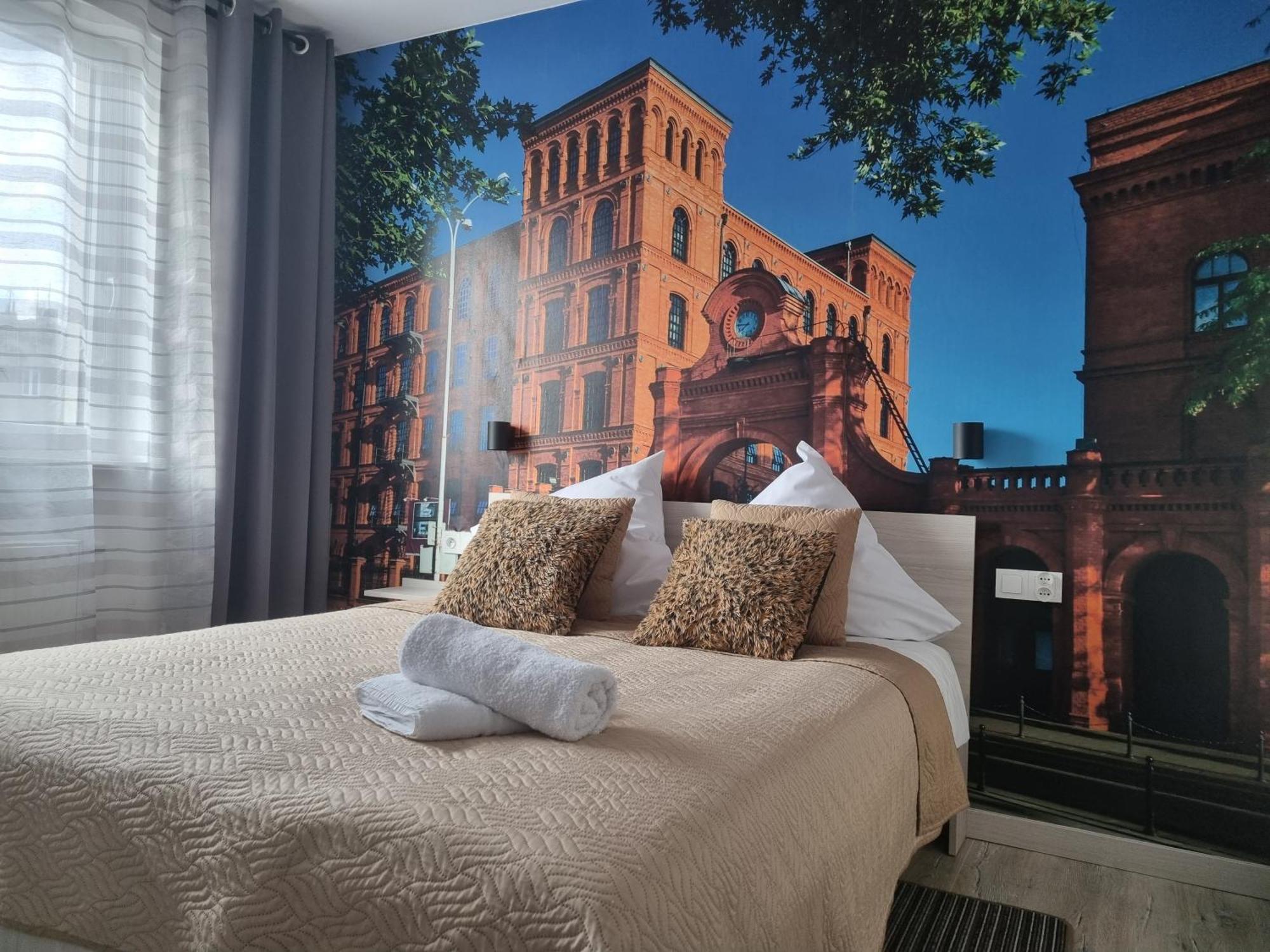 Q Apart Grand - Klimatyzowane 3 Pokojowe Apartamenty Przy Manufakturze Z Garazem Gratis, Fv Лодзь Экстерьер фото