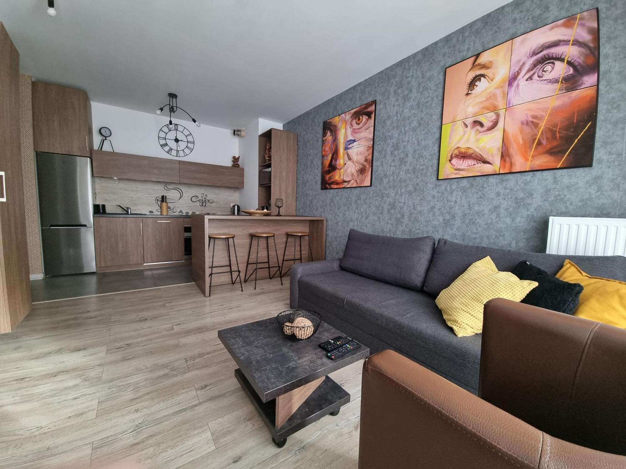 Q Apart Grand - Klimatyzowane 3 Pokojowe Apartamenty Przy Manufakturze Z Garazem Gratis, Fv Лодзь Экстерьер фото