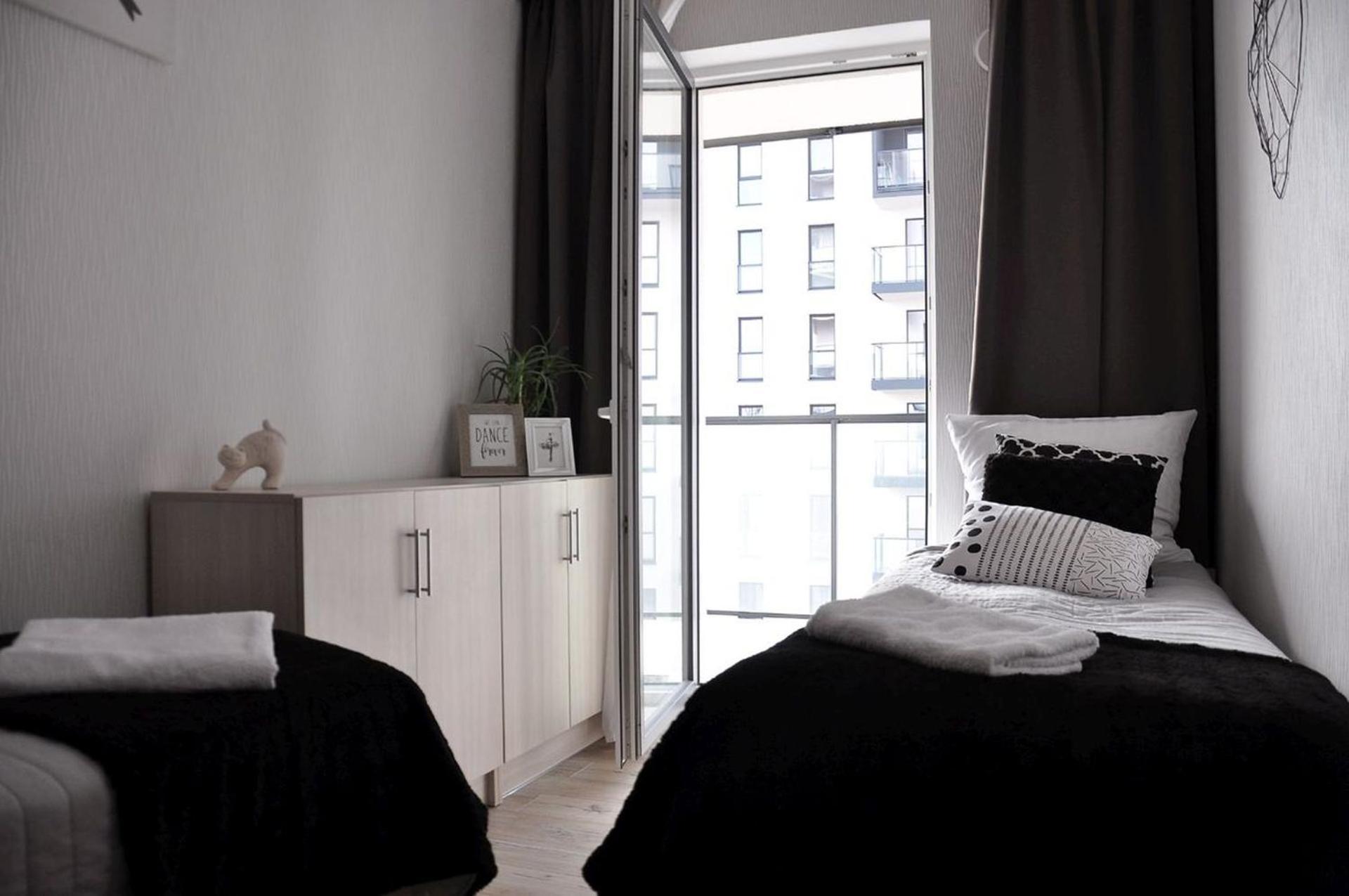 Q Apart Grand - Klimatyzowane 3 Pokojowe Apartamenty Przy Manufakturze Z Garazem Gratis, Fv Лодзь Экстерьер фото